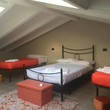 Residenza Oleandro * デセンツァーノ・デル・ガルダ
